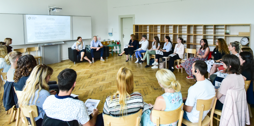 Noví lidé v montessori česko-anglickém systému Duhovka